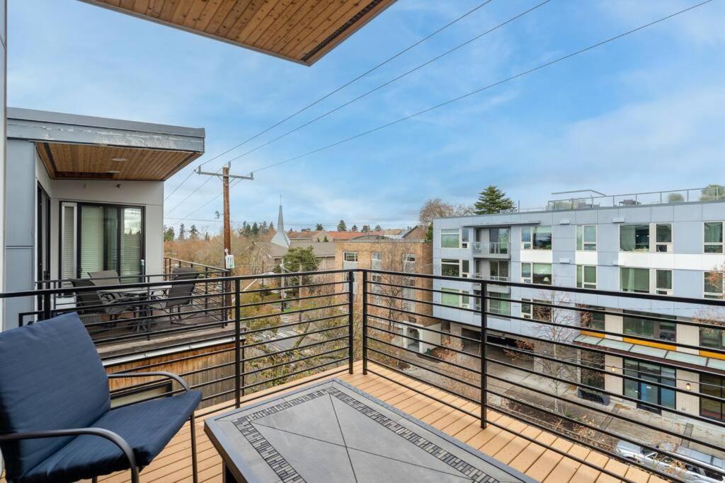 West Seattle'S Modern Townhome Ngoại thất bức ảnh